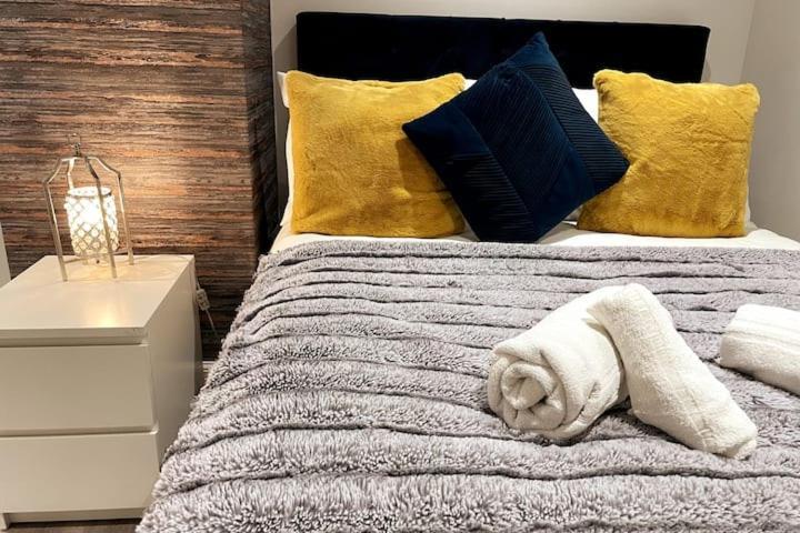 Lovely 3 Bedroom Apartment With Private Garden In Edinburgh City Centre エクステリア 写真