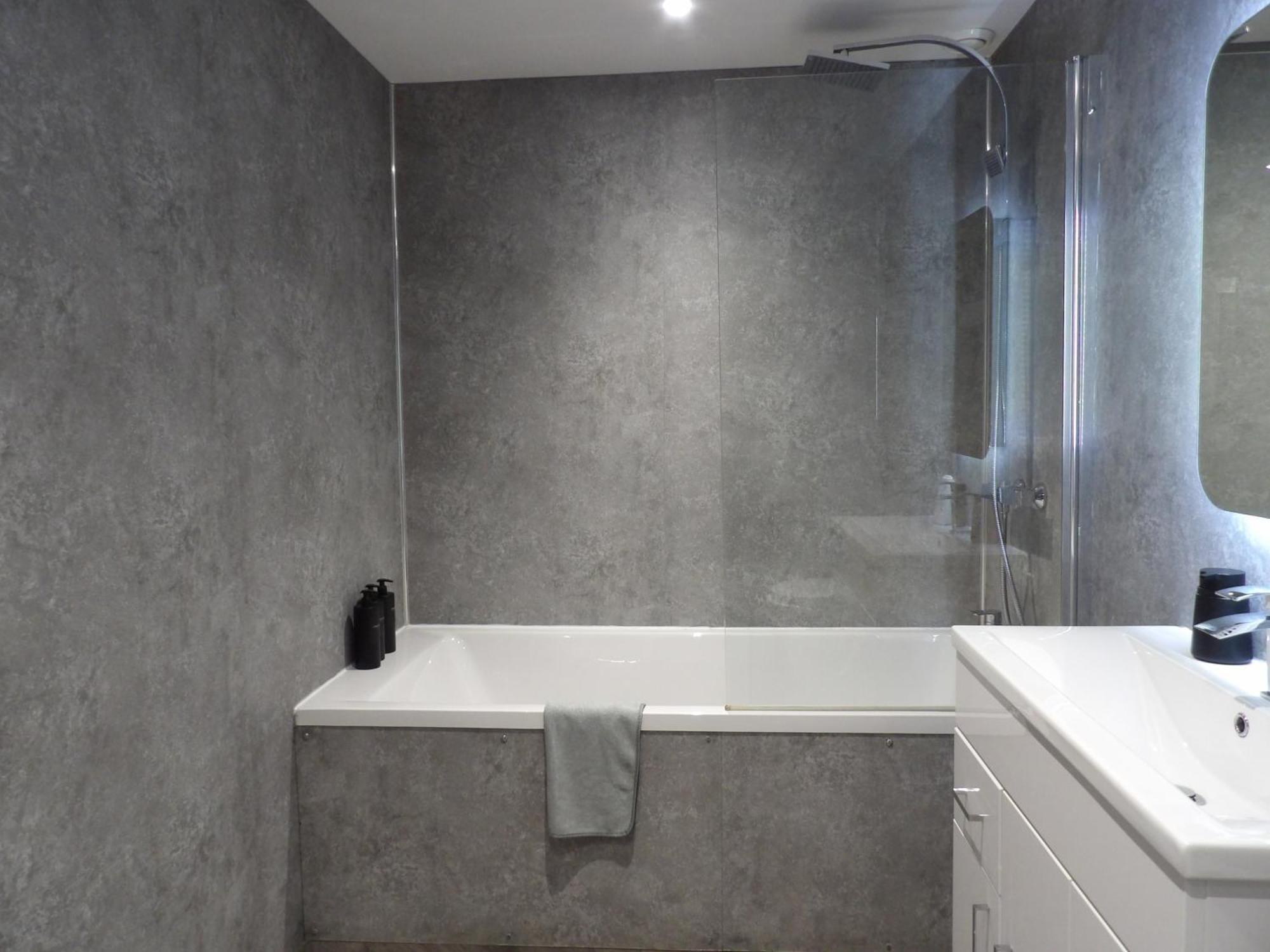 Lovely 3 Bedroom Apartment With Private Garden In Edinburgh City Centre エクステリア 写真