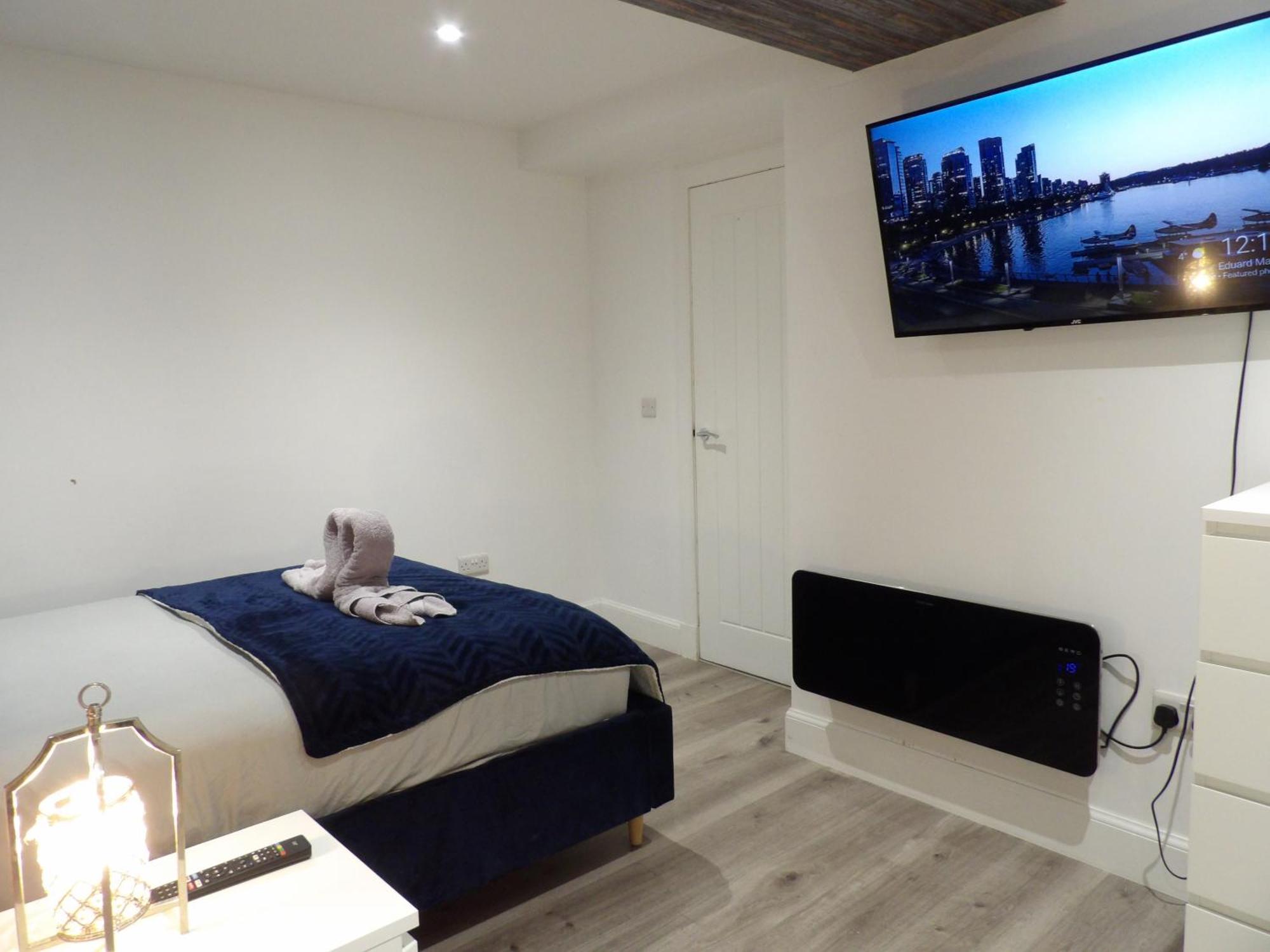 Lovely 3 Bedroom Apartment With Private Garden In Edinburgh City Centre エクステリア 写真